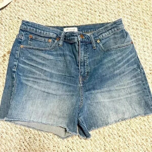 Madewell high rise denim shorts‎ 31